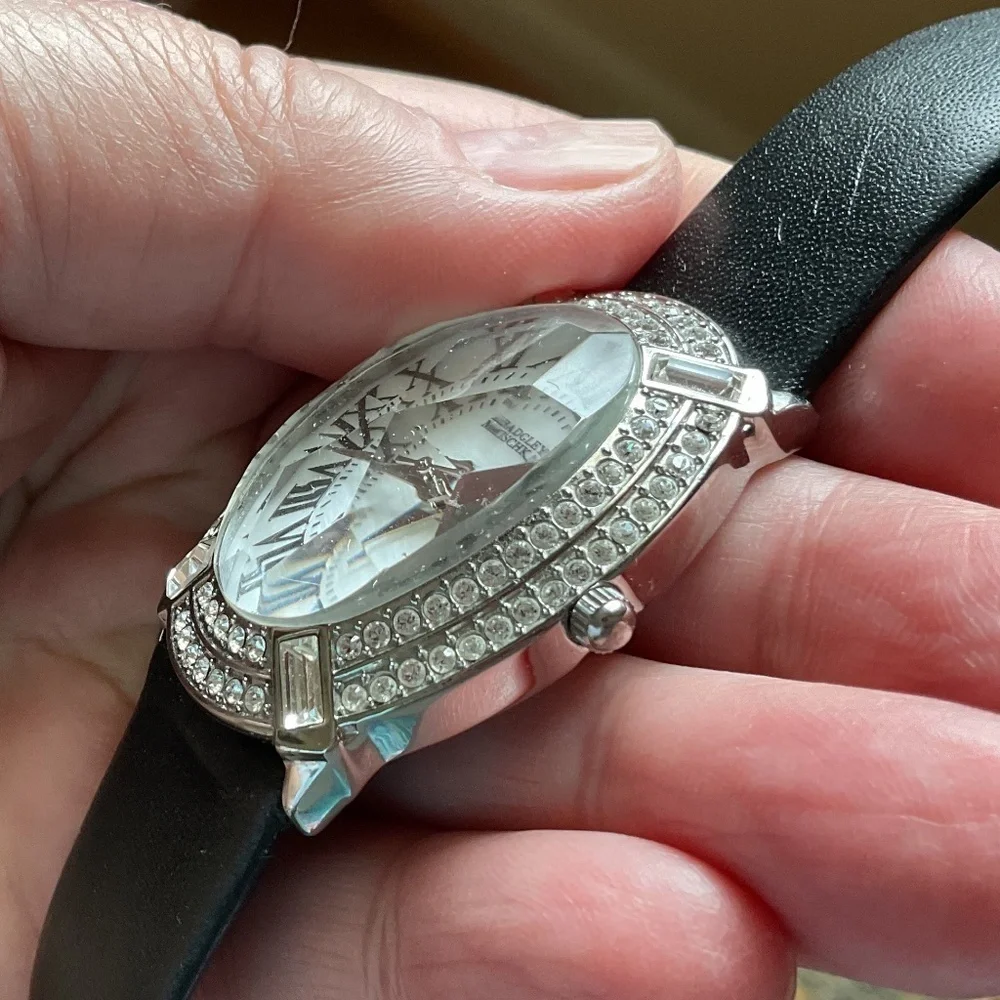 BADGLAY MISCHKA RHINESTONE DESIGN STAINLESS STILL WATCH